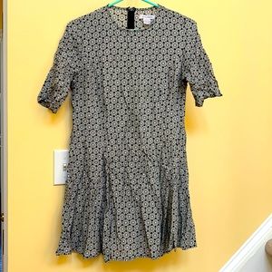 Black and white dress (Size M)